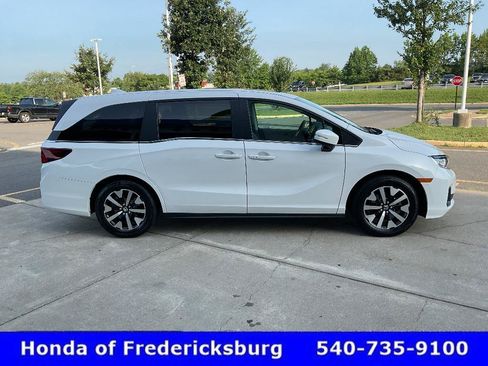 Used 2026 Honda Odyssey EX-L image 6