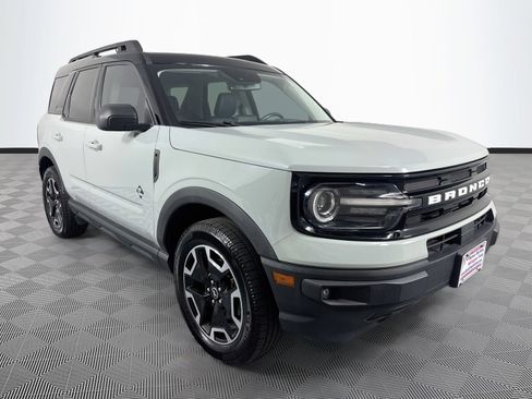 Certified 2022 Ford Bronco Sport Outer Banks w/ Tech Package AWD/4WD image 1