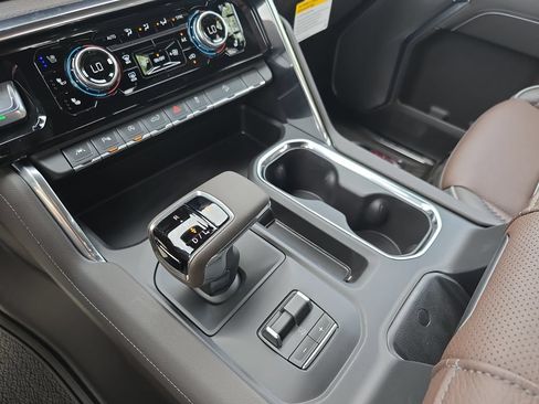 New 2026 GMC Sierra 1500 Denali AWD/4WD image 21