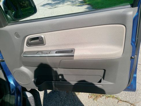 Used 2005 GMC Canyon SLE w/ Safe And Sound Package AWD/4WD image 24