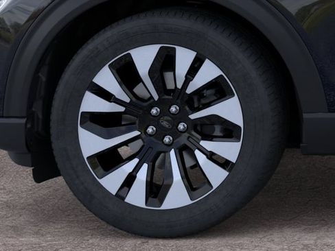 New 2026 Ford Explorer Platinum RWD image 19