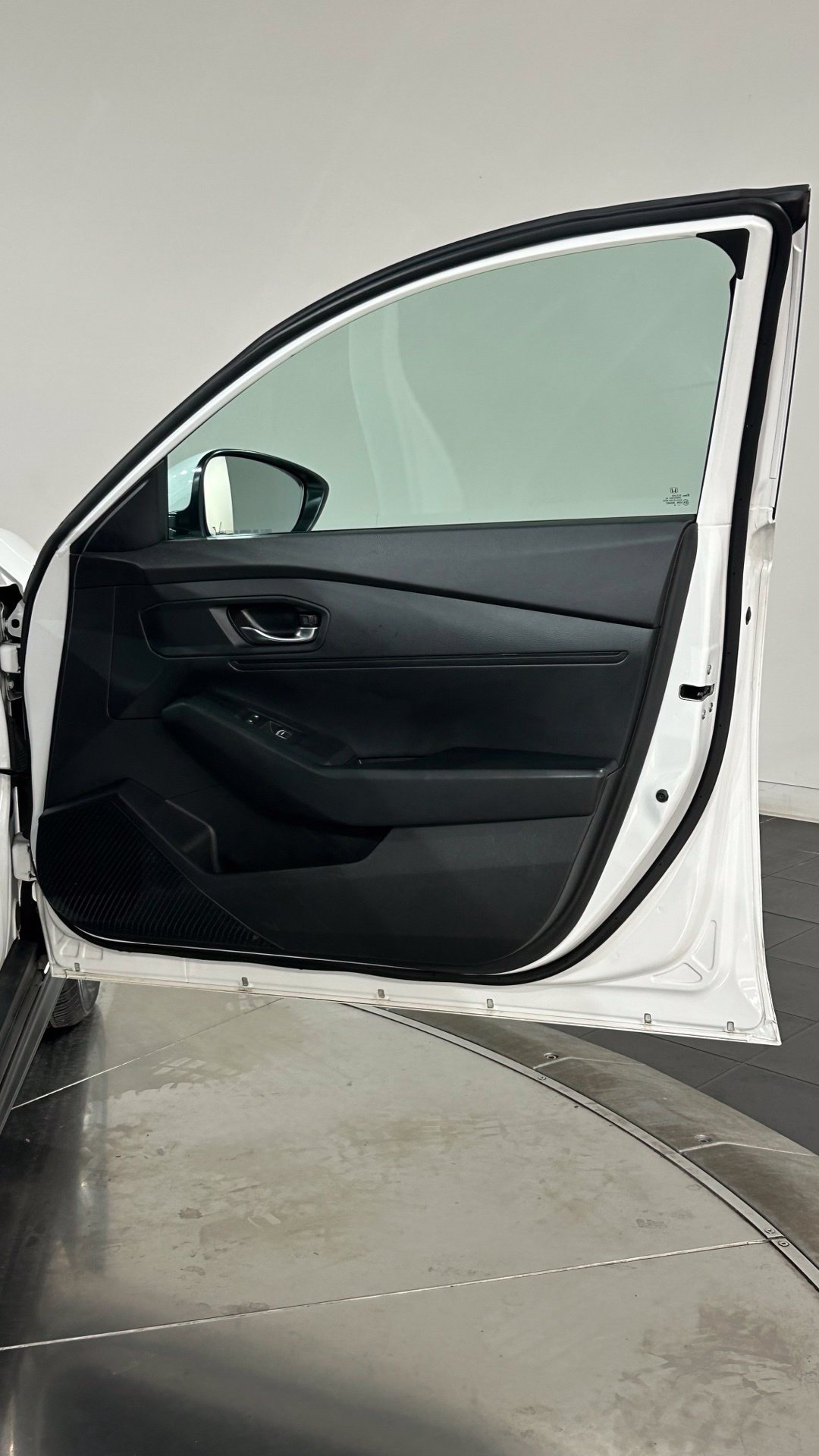 Used 2023 Honda Accord LX image 41
