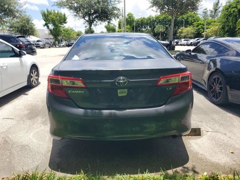 Used 2012 Toyota Camry LE FWD image 7