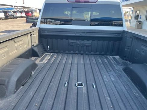 Used 2025 GMC Sierra 2500 SLT w/ Texas SLT Premium Package AWD/4WD image 8
