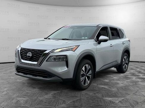 Certified 2022 Nissan Rogue SV AWD/4WD image 1