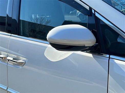 Used 2016 Honda Odyssey Touring image 11