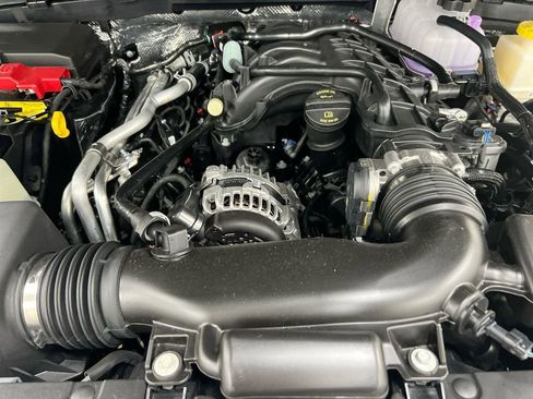 New 2026 Jeep Gladiator Sport AWD/4WD image 23