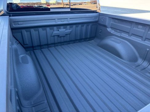 Used 2022 Chevrolet Colorado Z71 image 11