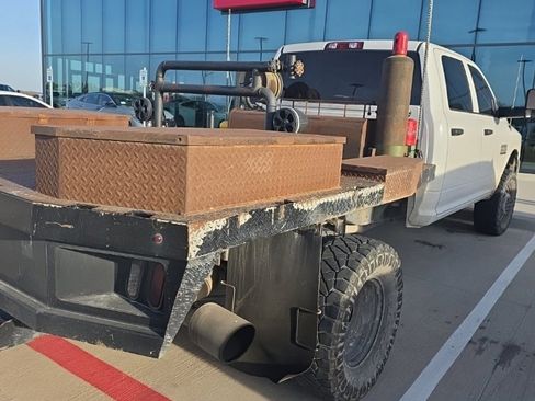 Used 2017 RAM 3500 Tradesman w/ Chrome Appearance Group image 3