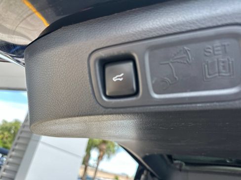 Used 2024 Ford Expedition Limited RWD image 22