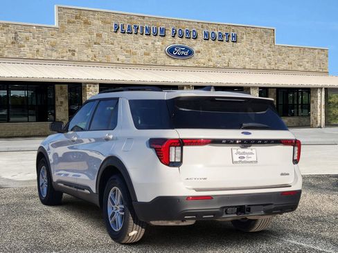 New 2026 Ford Explorer Active image 4