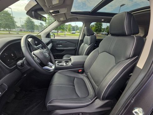 Used 2024 Honda Pilot Elite image 28