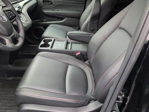 Certified 2026 Honda Odyssey Sport-L image 4