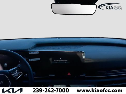 New 2026 Kia Carnival SX image 17