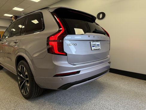 Used 2026 Volvo XC90 B6 Ultra w/ Protection Package Premier image 11
