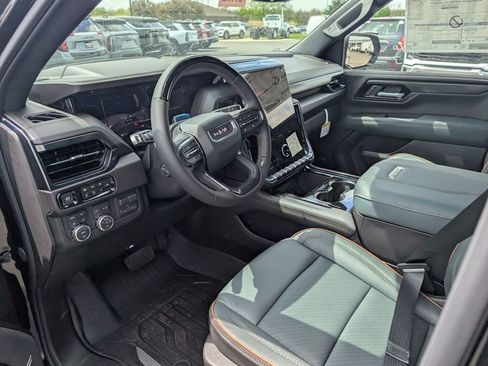 New 2026 GMC Yukon AT4 w/ AT4 Premium Plus Package AWD/4WD image 13