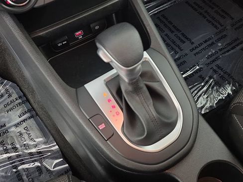 Used 2024 Kia Forte LXS w/ LXS Technology Package FWD image 32