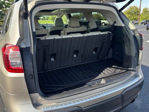 Used 2019 Subaru Ascent Limited w/ Popular Package #2A AWD/4WD image 21