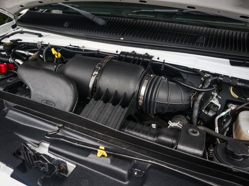 Used 2018 Ford E-350 and Econoline 350 Super Duty w/ Motorhome Prep Package image 37