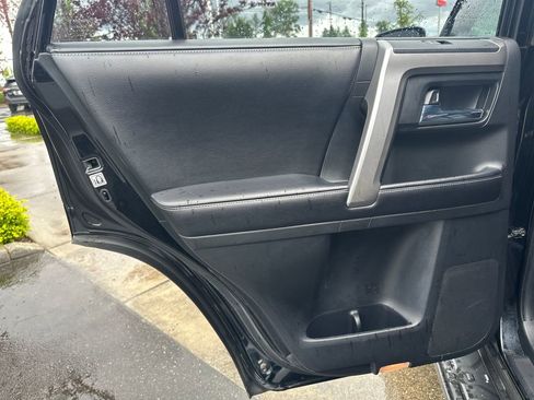 Certified 2016 Toyota 4Runner SR5 Premium AWD/4WD image 13