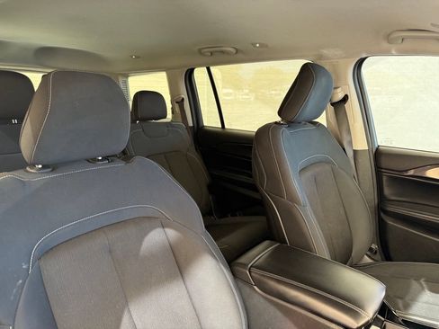 Used 2021 Jeep Grand Cherokee L Laredo w/ Luxury Tech Group I RWD image 15