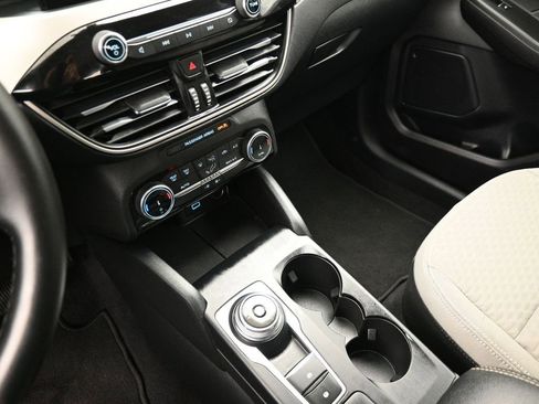 Certified 2022 Ford Escape SE w/ Convenience Package image 21