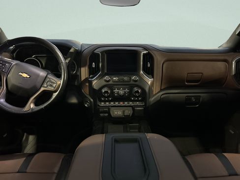 Used 2021 Chevrolet Silverado 1500 High Country image 14