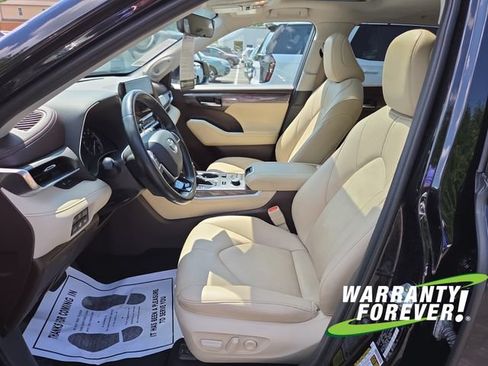 Used 2021 Toyota Highlander Limited AWD/4WD image 14