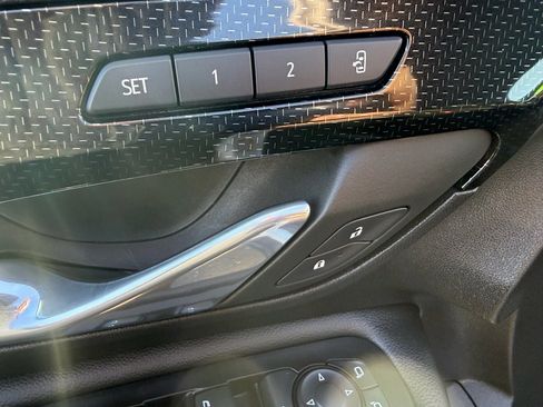 Used 2024 GMC Terrain AT4 AWD/4WD image 11