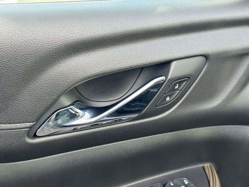 Used 2020 GMC Acadia SLE image 14