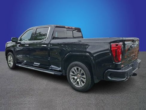 Used 2023 GMC Sierra 1500 Denali w/ Technology Package AWD/4WD image 5