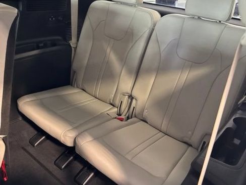 Used 2023 Kia Sorento S w/ Panoramic Sunroof Package FWD image 12
