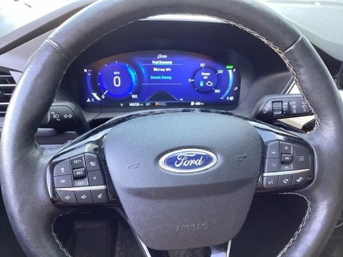 Used 2021 Ford Escape Titanium w/ Titanium Elite Package AWD/4WD image 29