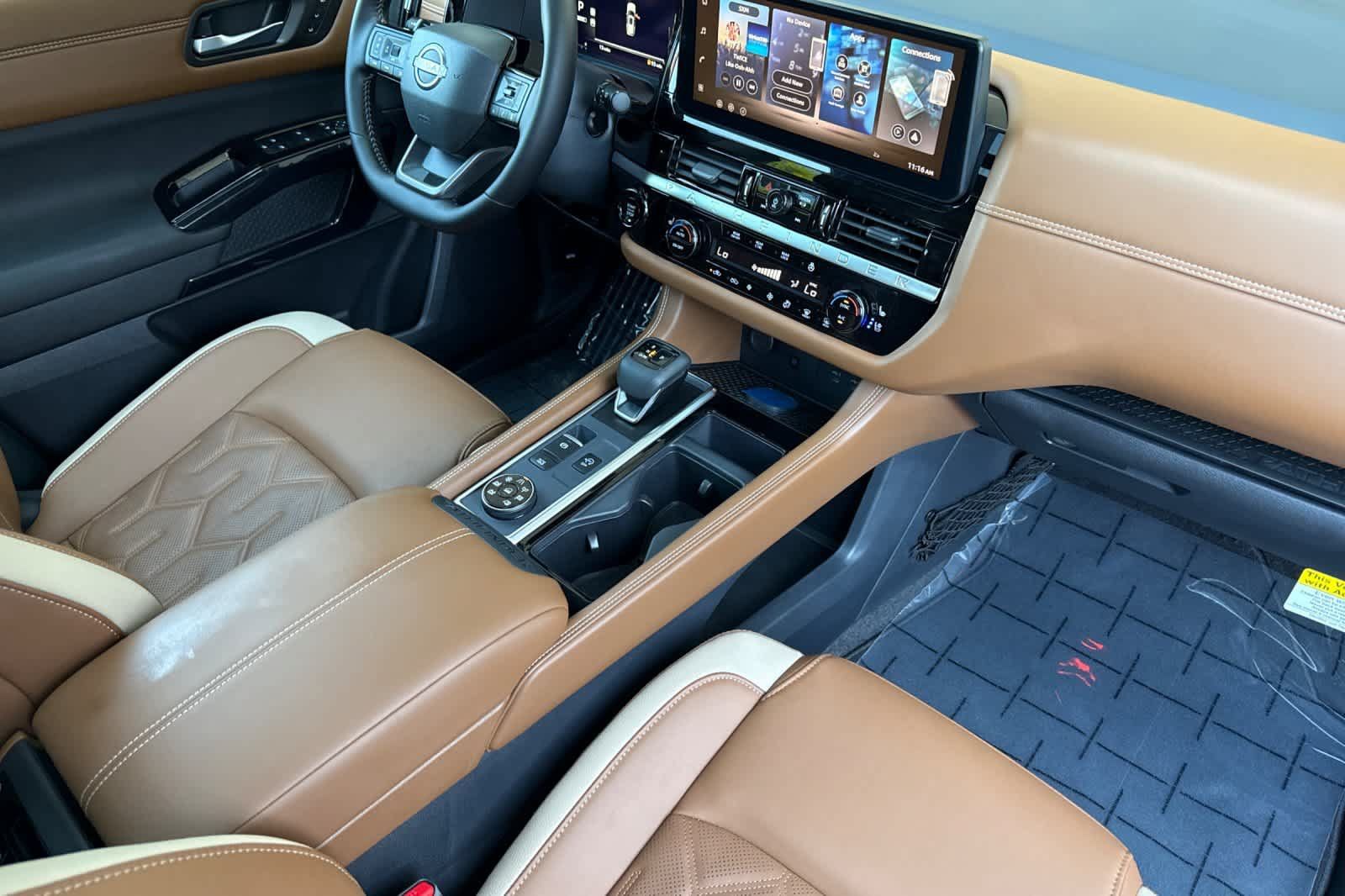New 2026 Nissan Pathfinder Platinum AWD/4WD image 17