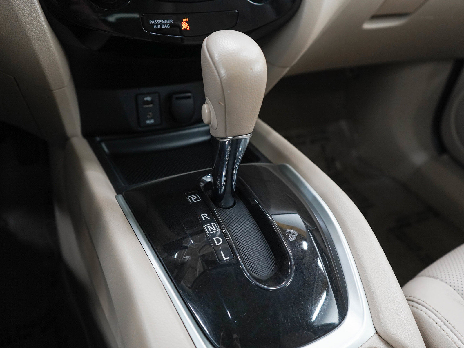 Used 2014 Nissan Rogue SL w/ SL Premium Package AWD/4WD image 23