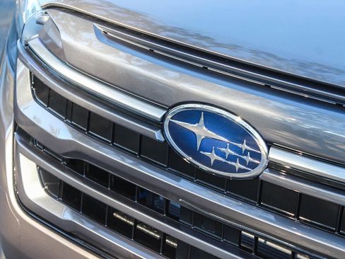 New 2025 Subaru Forester Limited image 9