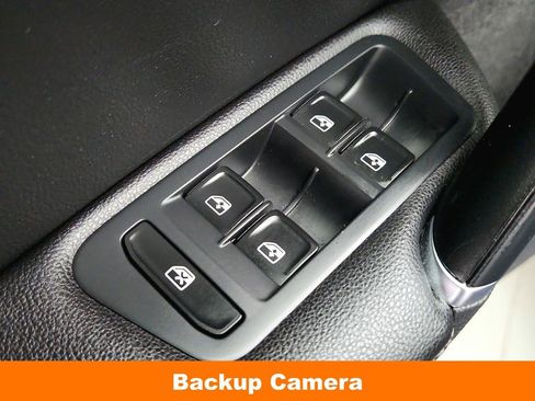 Used 2017 Volkswagen Golf Wolfsburg Edition image 25