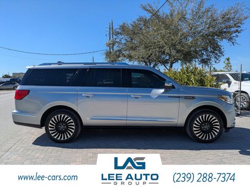 Used 2020 Lincoln Navigator L Black Label w/ Cargo Convenience Package image 2