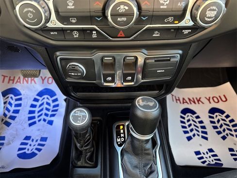 Used 2022 Jeep Wrangler Sport S image 20