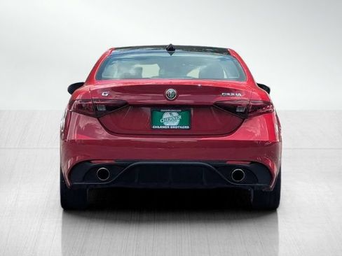 Used 2019 Alfa Romeo Giulia Ti Sport w/ Quick Order Package 22S Sport AWD/4WD image 5