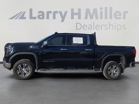 Used 2025 GMC Sierra 1500 SLT w/ SLT Premium Package image 2