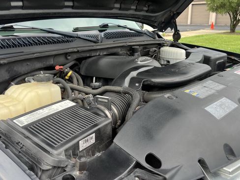 Used 2004 Chevrolet Tahoe LT w/ LT Preferred Equipment Group image 31