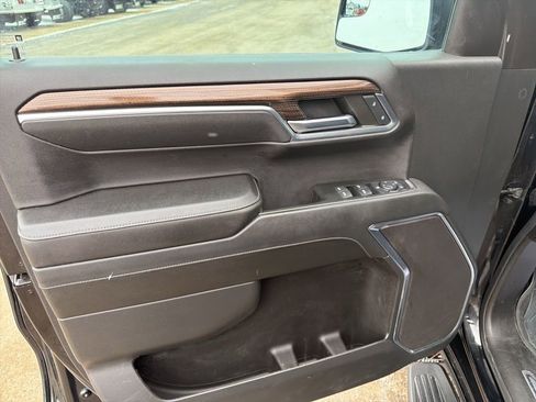 Used 2024 Chevrolet Silverado 1500 RST image 10