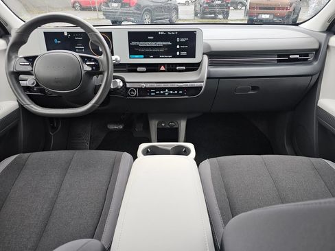 Used 2024 Hyundai Ioniq 5 SEL RWD image 15