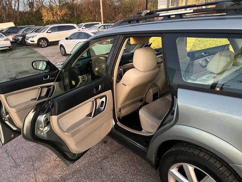 Used 2009 Subaru Outback 2.5i Special Edition image 12