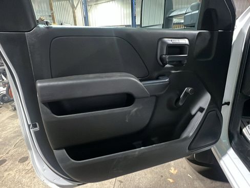 Used 2018 Chevrolet Silverado 3500 W/T w/ Snow Plow Prep Package image 10