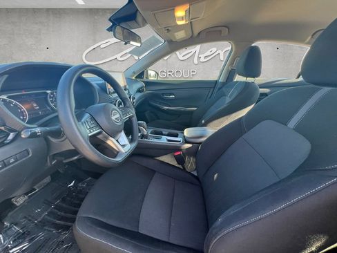 Used 2024 Nissan Sentra SV FWD image 19