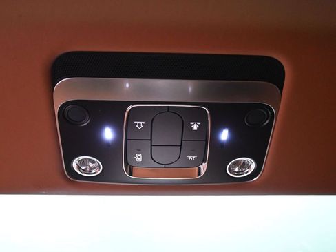Used 2022 Bentley Flying Spur V8 AWD/4WD image 26