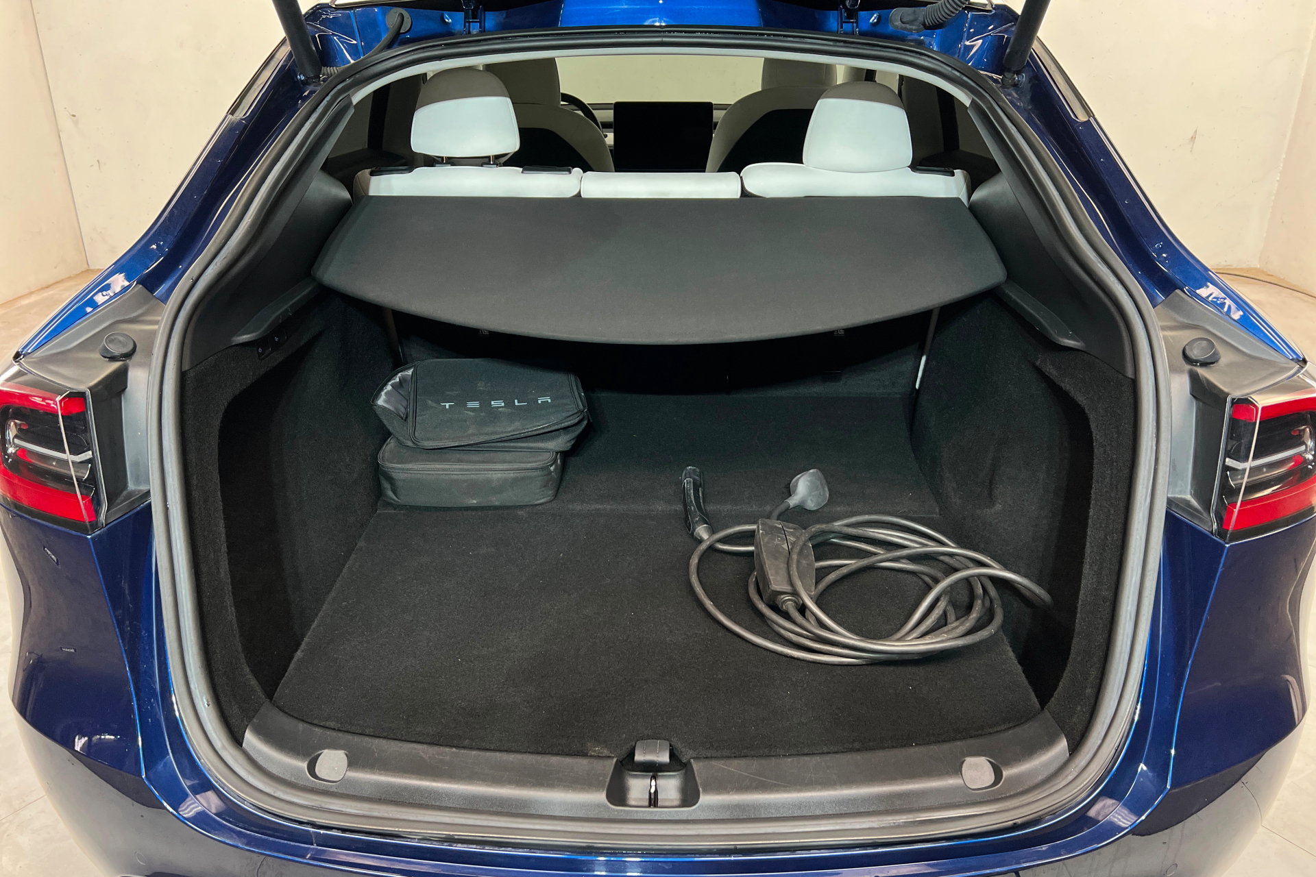 Used 2023 Tesla Model Y Performance AWD/4WD image 23