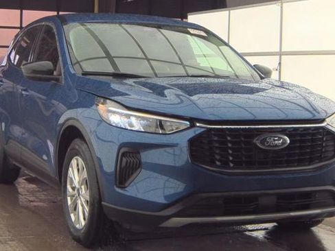 Used 2023 Ford Escape Active image 2